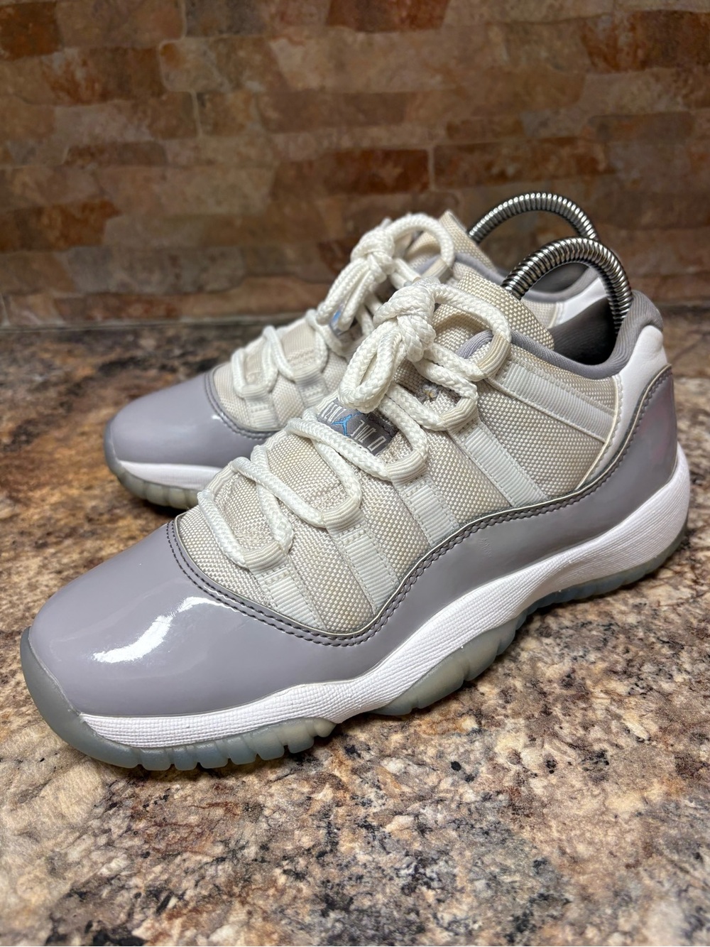 Air Jordan 11 Retro Low Cement Grey AV2187-140 Size 6
